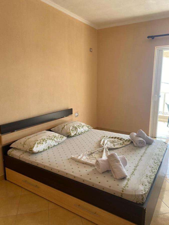 Family Apartments Sarande Exterior photo